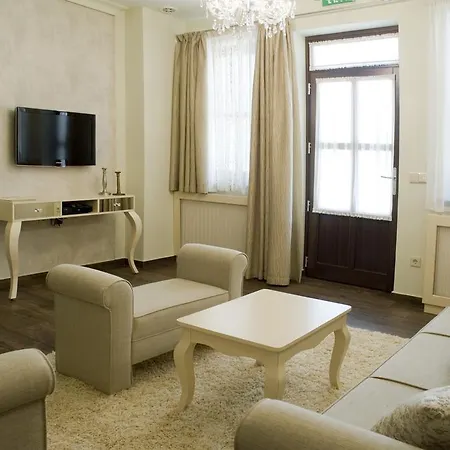Hotel Vargatanya Park 3*