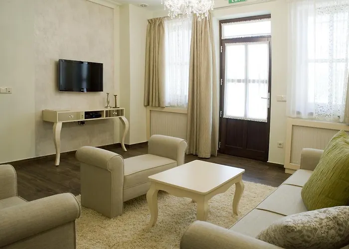 Hotel Vargatanya Park 3*