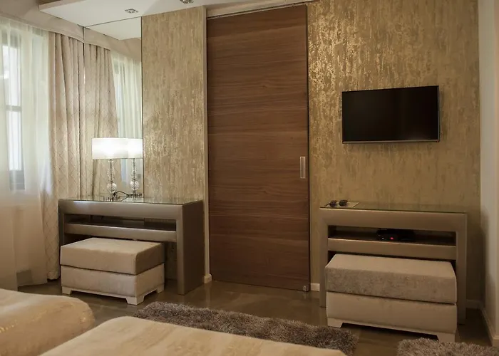 Hotel Vargatanya Park